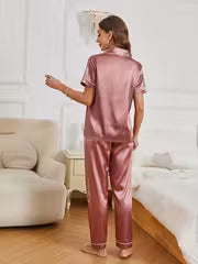 Eterna – Pigiama Elegante